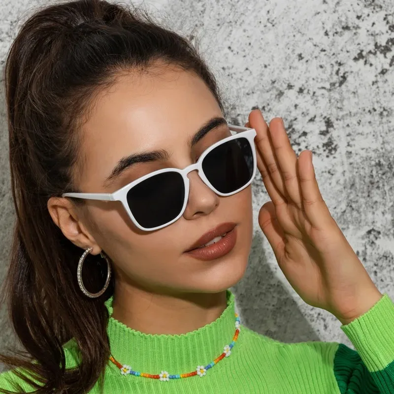 Kacamata Hitam Persegi Model V - Designer Sunglasses ulasan dan harga