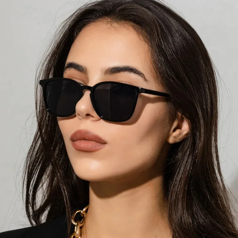Kacamata Hitam Persegi Model V - Designer Sunglasses ulasan dan harga