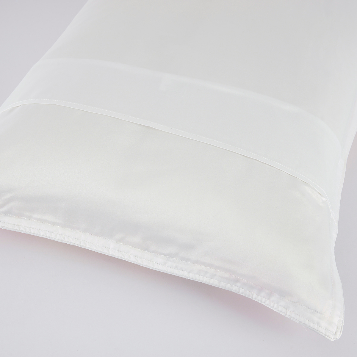 Sarung Bantal Satu Sisi 1 Buah - Silk Pillowcase ulasan dan harga